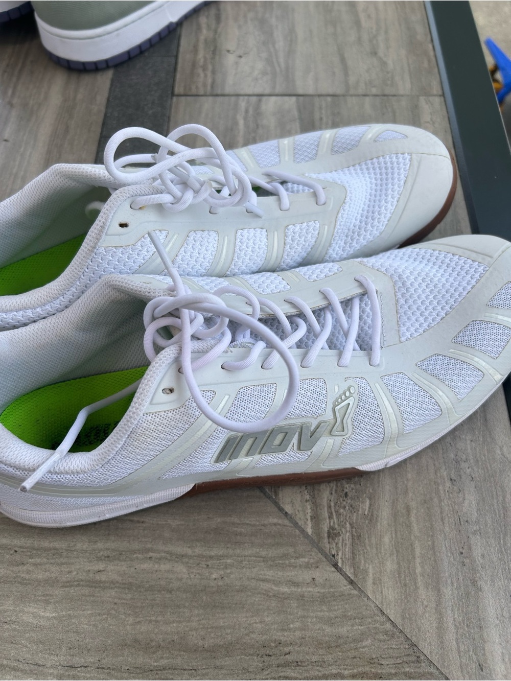 Inov-8 Men's White Athletic Shoes with Green Lining